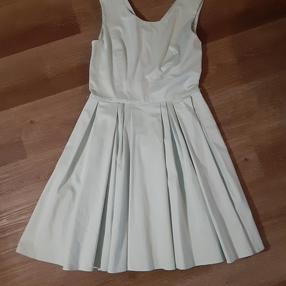 Calvin Klein Dresses & Skirts - Calvin Klein sleeveless dress